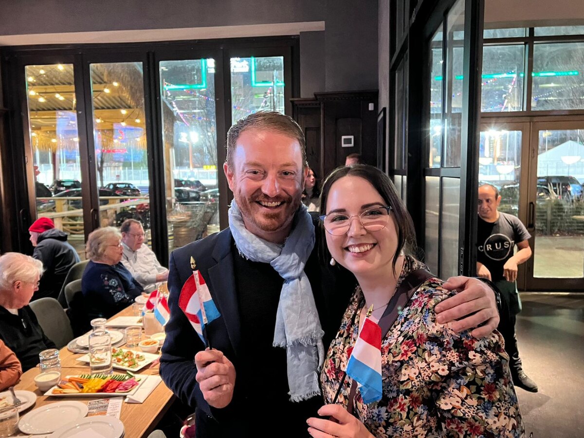 Daniel Atz at a community gathering of Luxembourgish descendants
